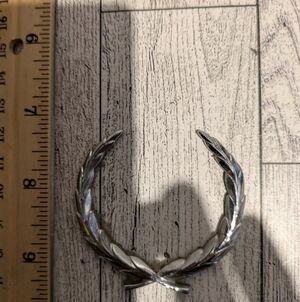 Cadillac Silver Laurel Car Emblem